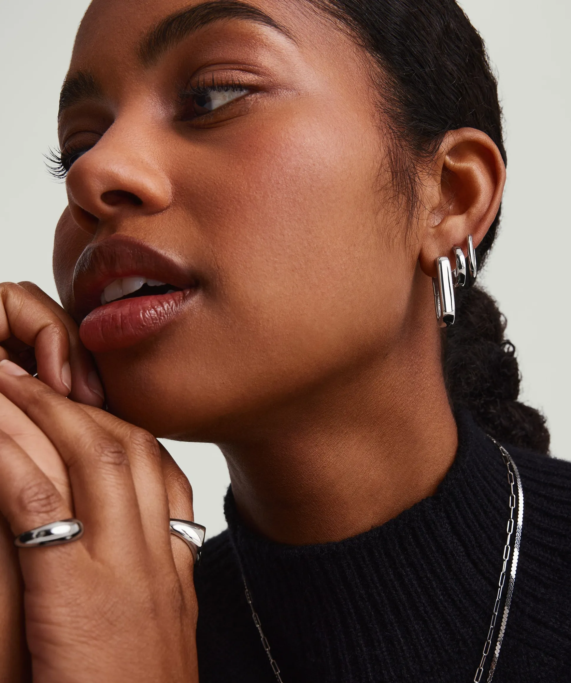 Mejuri Chunky Large U Hoops- Hoop Earrings | Earrings