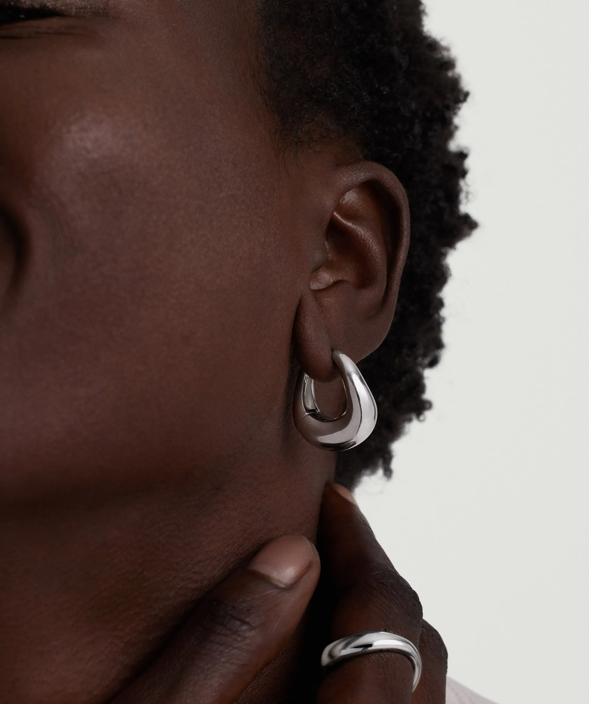 Mejuri Dôme Figure Hoops- Hoop Earrings | Earrings