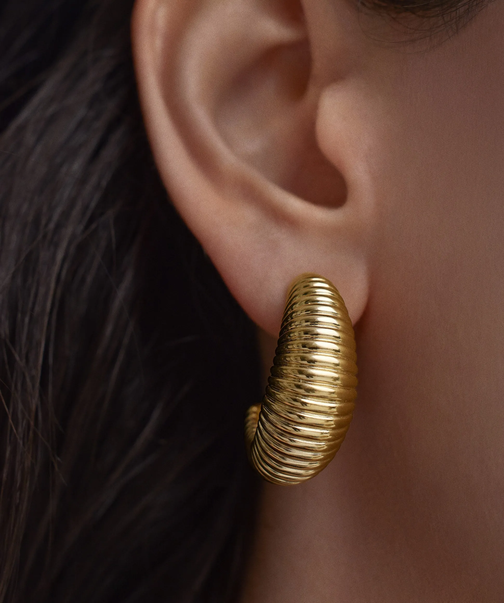 Mejuri Dôme Texture Large Hoops- Hoop Earrings | Earrings