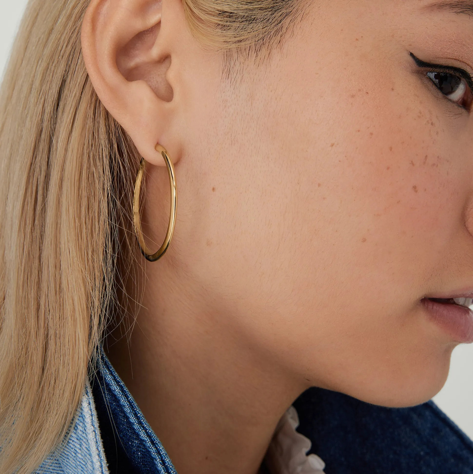 Mejuri Tube Oversized Hoops- Hoop Earrings | Earrings